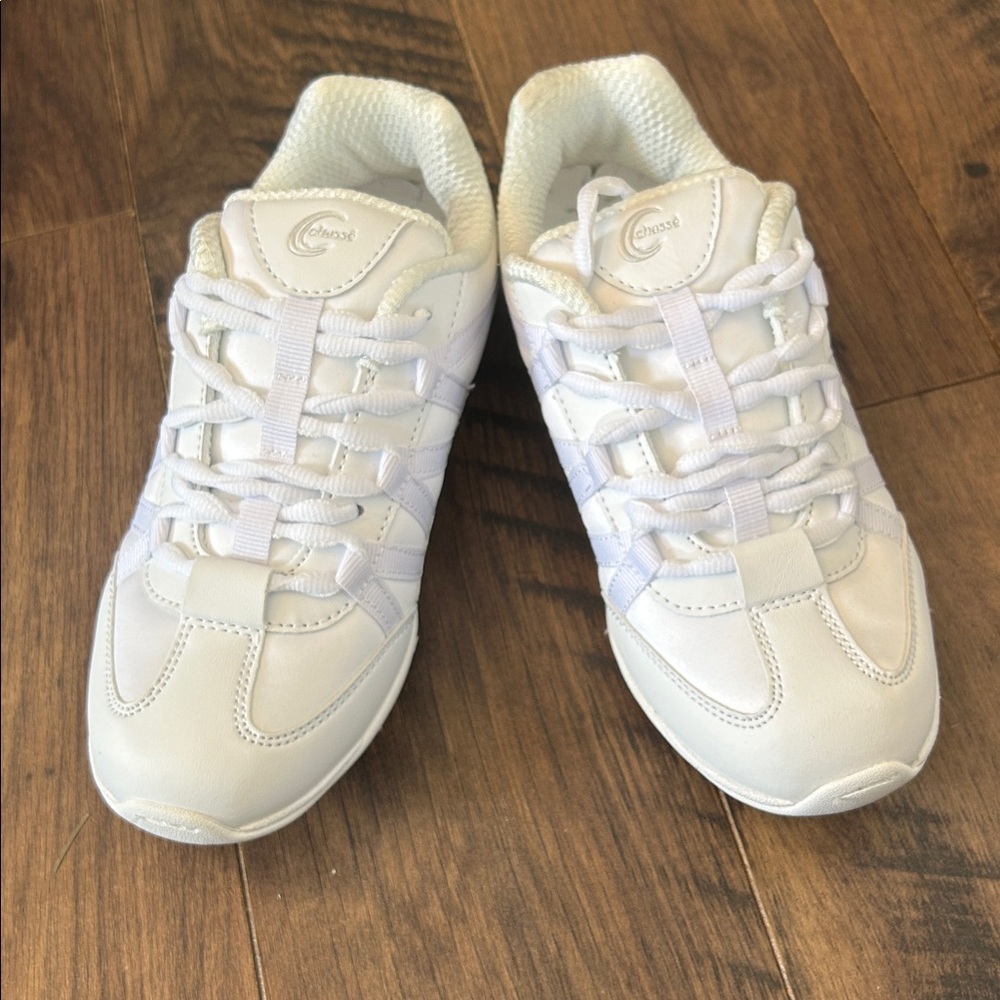 New CHASSE Ace II cheerleading shoes size 5 girls White athletic Shoes
